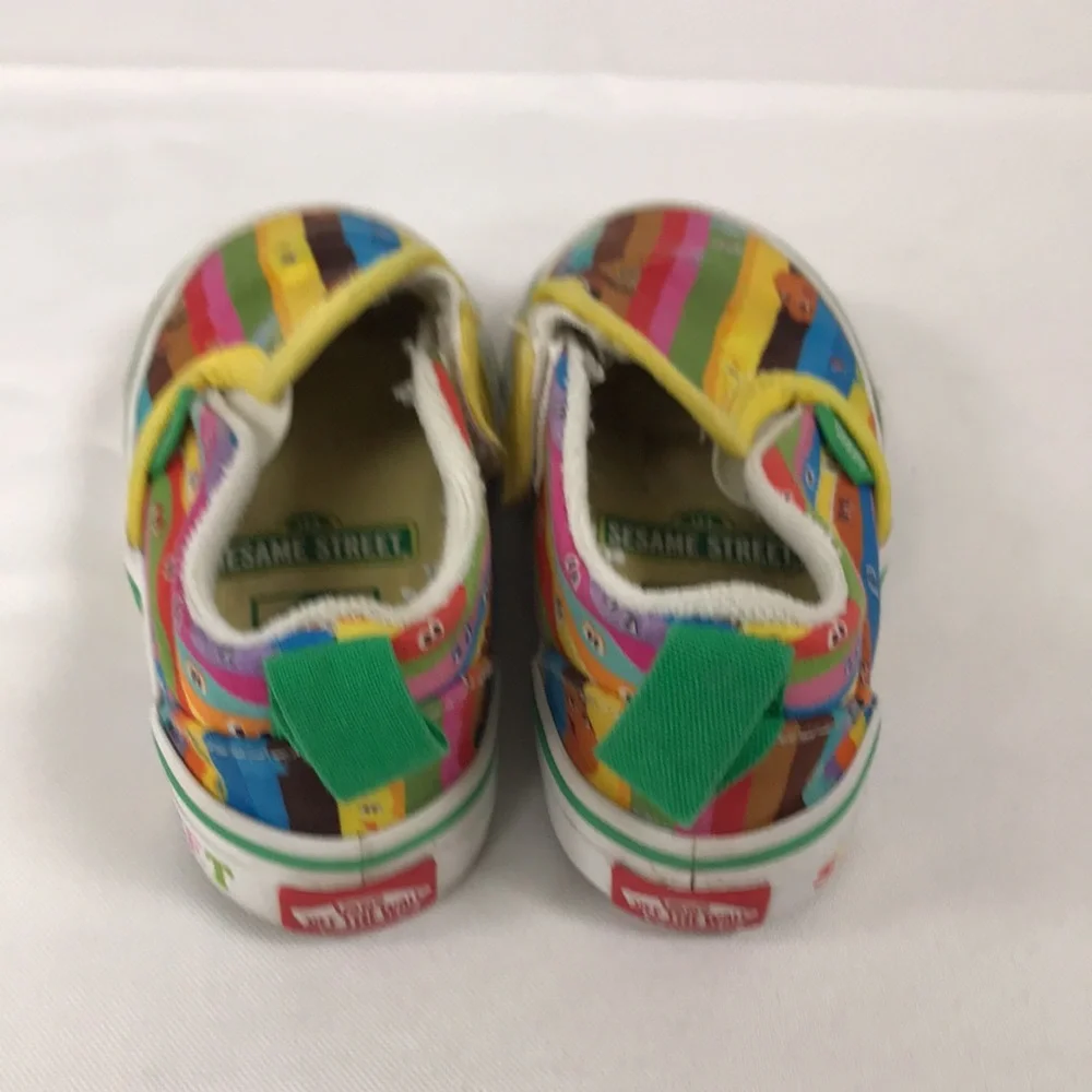 Vans sesame street kids shoe size 6 US
